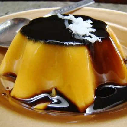 Flan de huevo casero